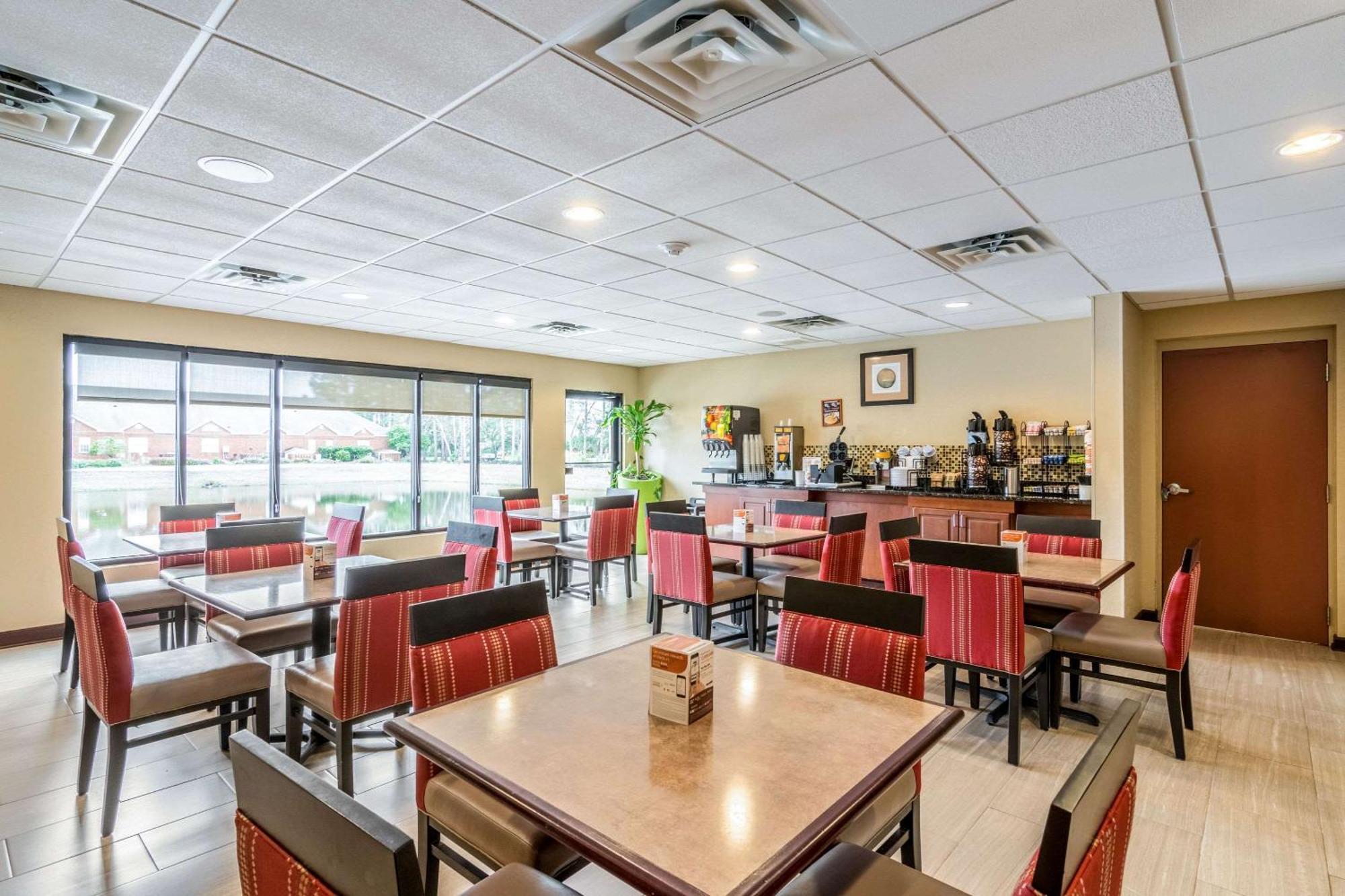 Comfort Inn & Suites Panama City North Экстерьер фото