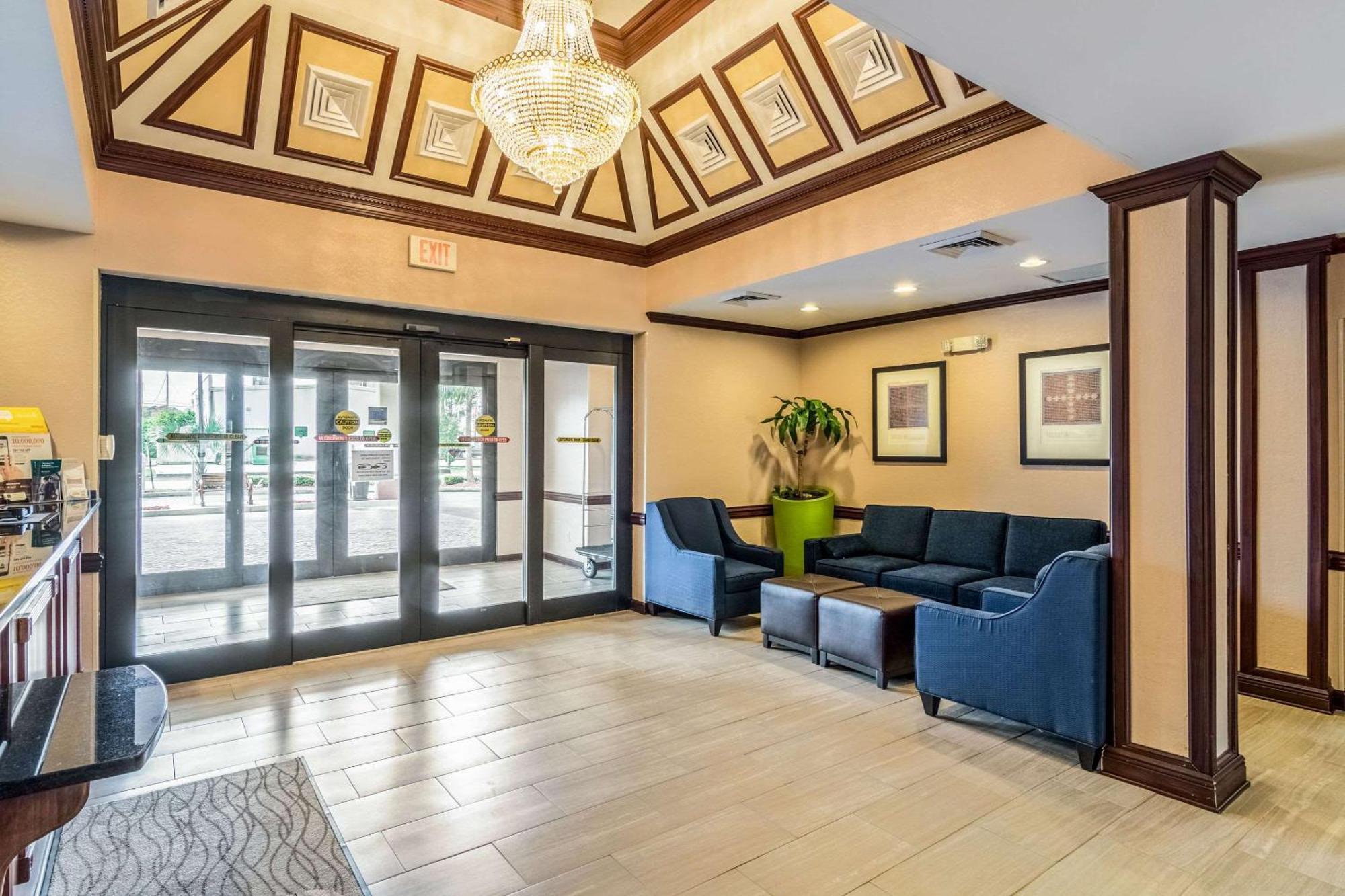 Comfort Inn & Suites Panama City North Экстерьер фото